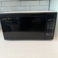 Sharp Carousel Microwave