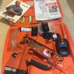 Paslode 16 Gauge Angled Finish Nailer 