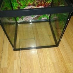 27 Gallon Fish Tank