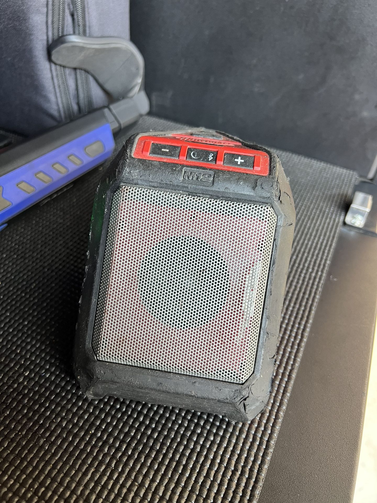 Milwaukee bluetooth Speaker