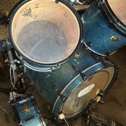 Drum set 