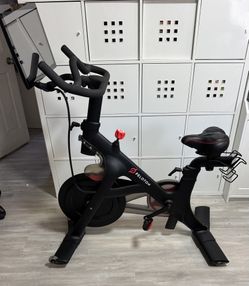 Peloton Stationary Bike – Excellent Condition – $399