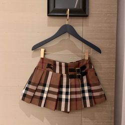Burberry skirt