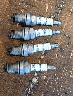 Brisk Silver Racing DR10S Spark Plugs