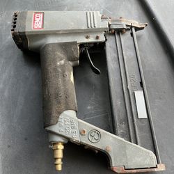 Senco Staple Gun