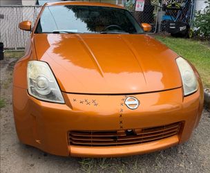 2003 Nissan 350Z – Automatic – Clean Title