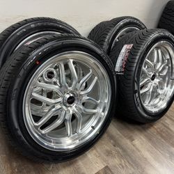 NEW 22x9.5 and 22x10.5 staggered weld wheels wrapped in 285/40r22 and 305/40r22 Lexani tires