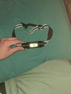 Coast 2000 Lumens Rechargeable Head Lamp 20$