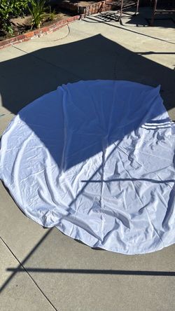 Free 5 Large White Round Tablecloth