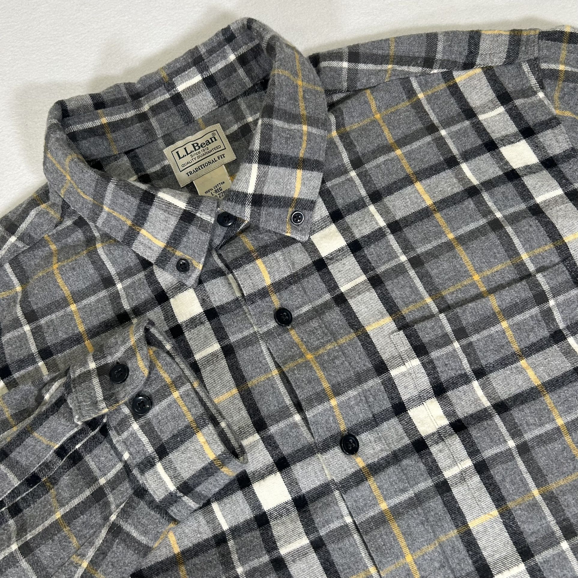 LL Bean Mens Large Traditional Fit Black Yellow Scotch Plaid Flannel Shirt