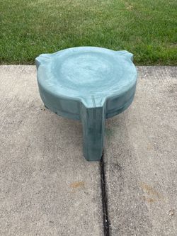 Plastic Round Table