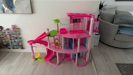 Barbie dream house