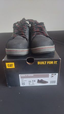 Almost Brand New Caterpillar Steel Toe