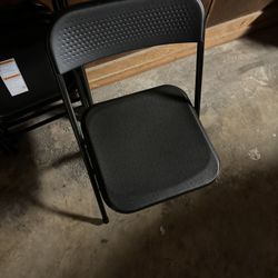 4 Foldable Black Chairs 