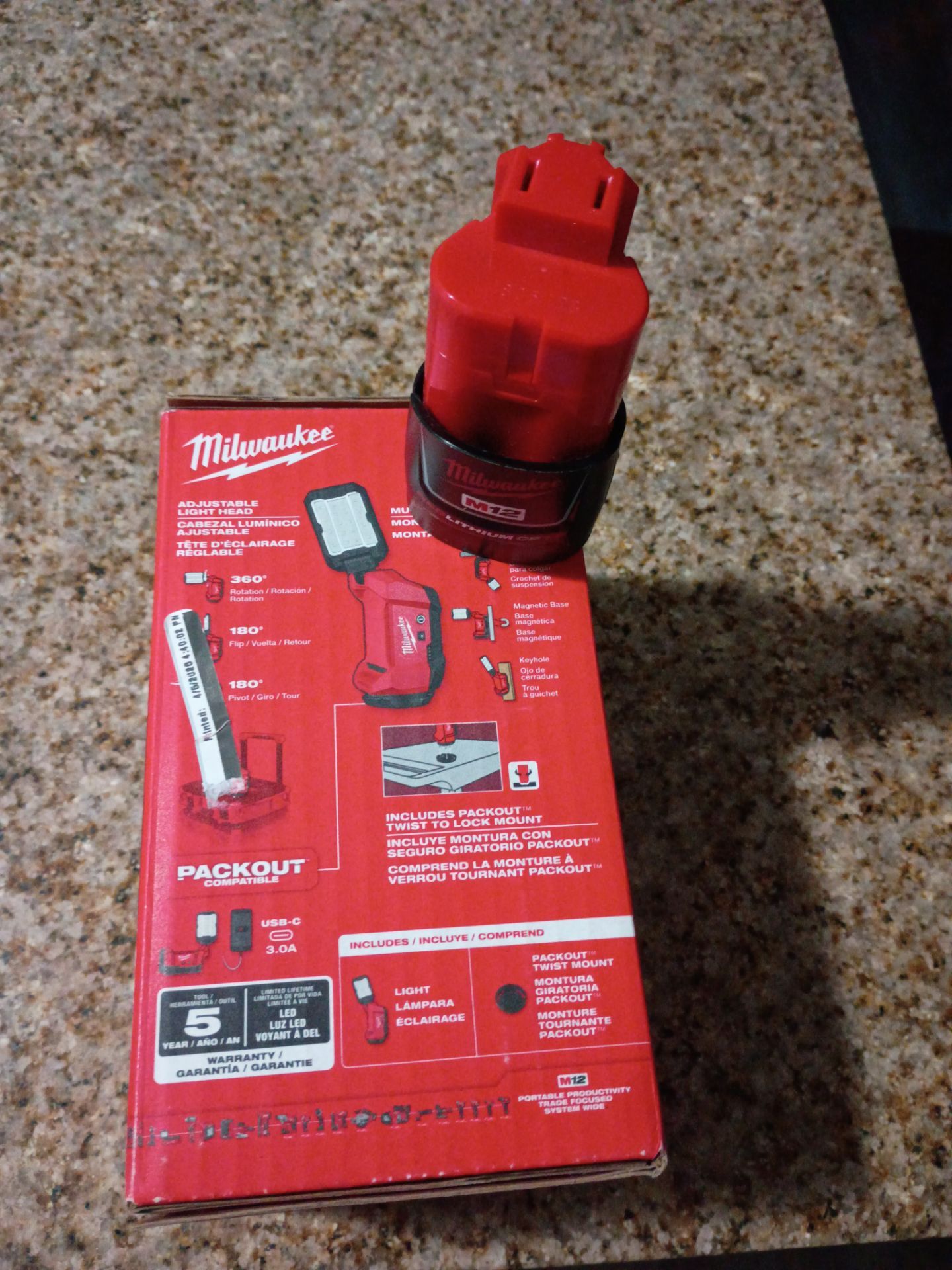 Milwaukee m12 light pacout