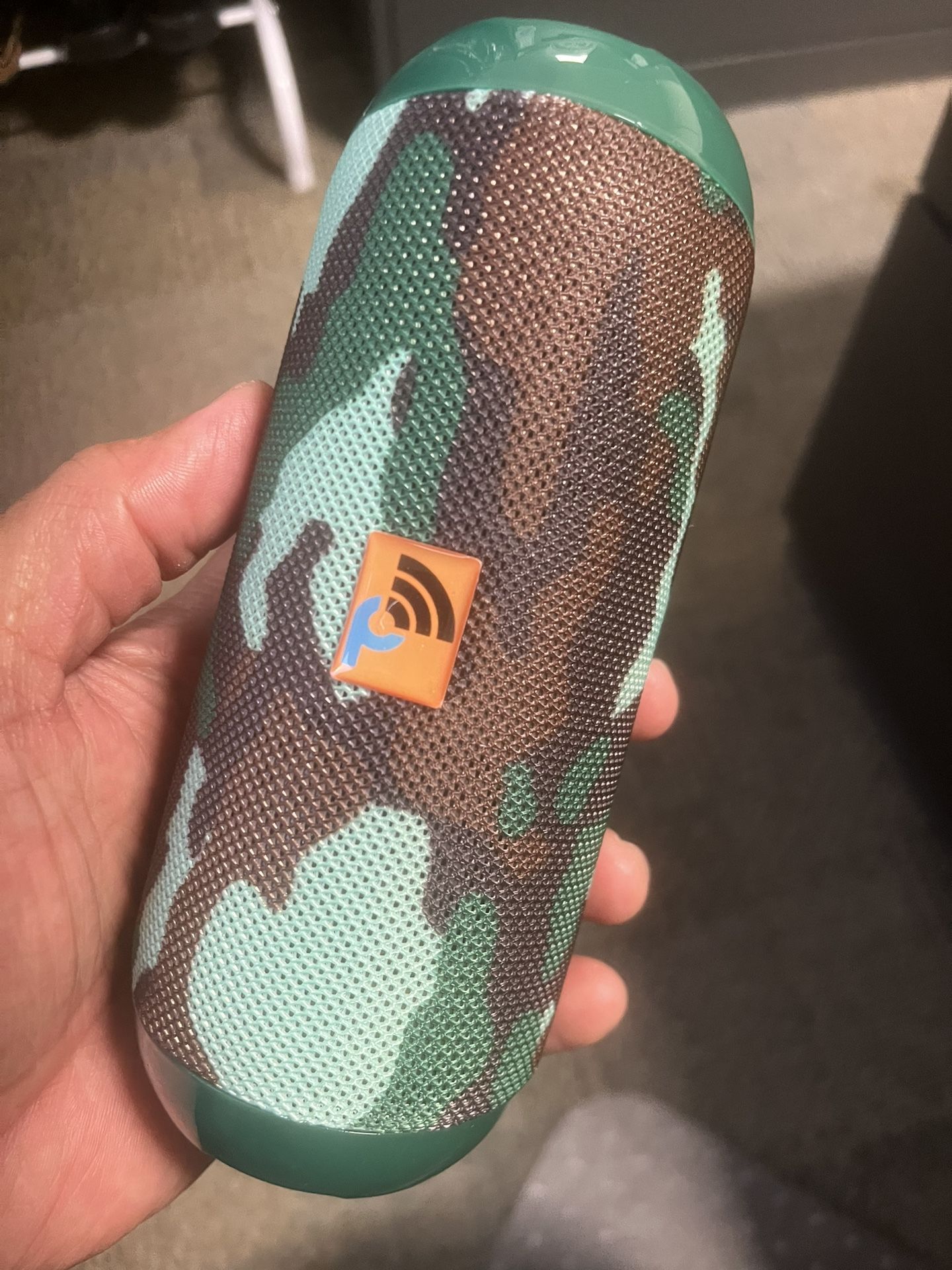 BRAND NEW, Portable Wireless Bluetooth Speaker