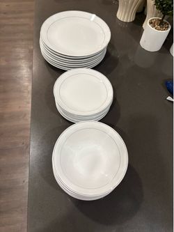 Silver and white dish set