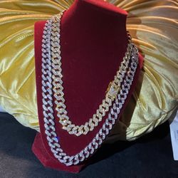 Lab Pieces Italy 20” And 24” Yellow And White 