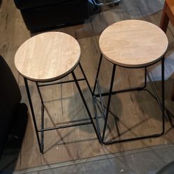Main Stay Kitchen Stools