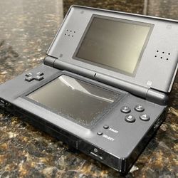 Nintendo DS Lite