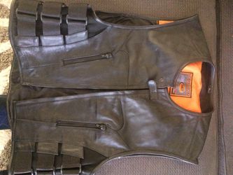 Motorcycle Leather Vest (FIRST Classic)