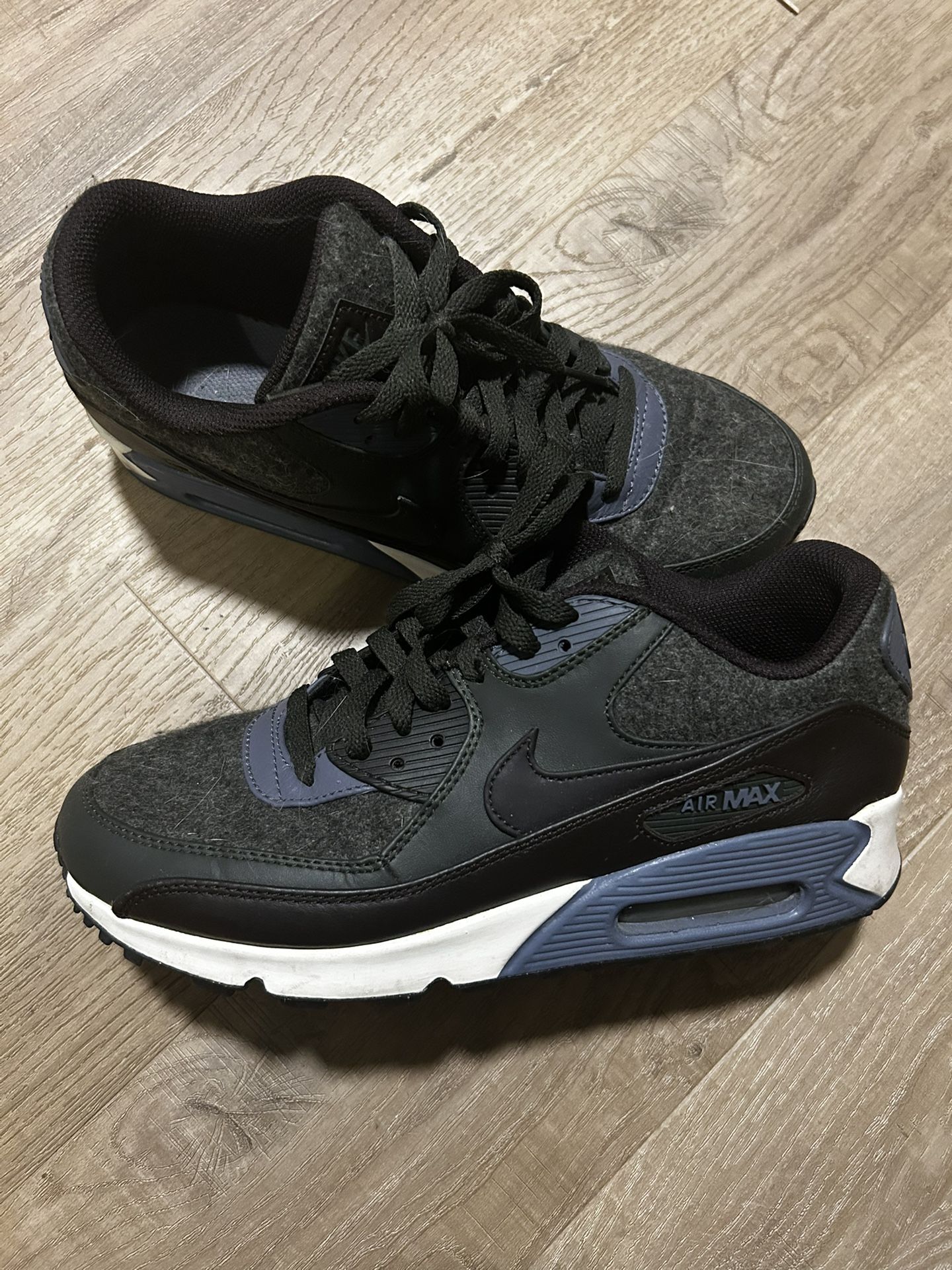 Nike Air Max 90 (Black/Gray/Blue) - Size 9