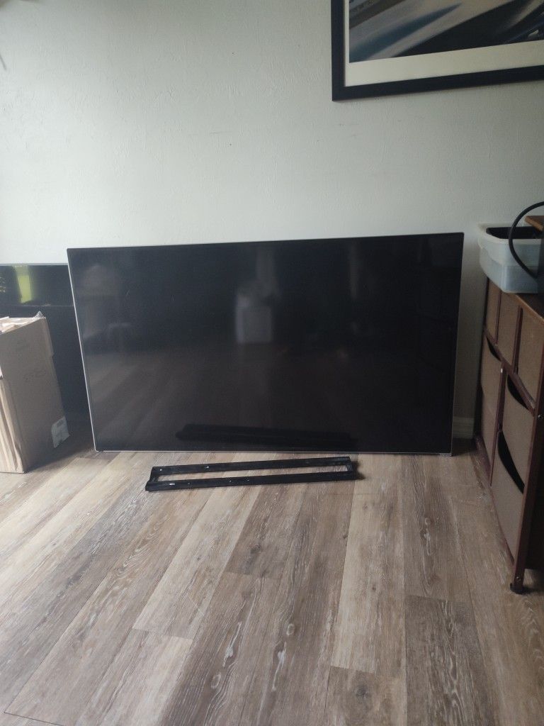 used 60" tv