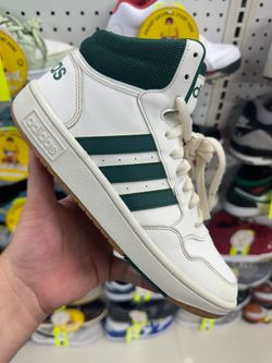 ADIDAS HOOPS 3.0 MID CLASSIC SNEAKERS SIZE 5 USED