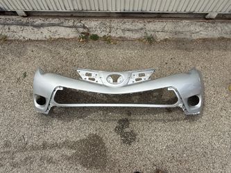 TOYOTA RAV4 Rav-4 2013 2014 2015 Front bumper cover used
