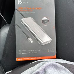 J5 USB-C Dual 4k Charging Dock