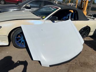 2007 Escalade hood