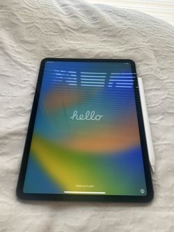 I Pad 7 With Apple Pen