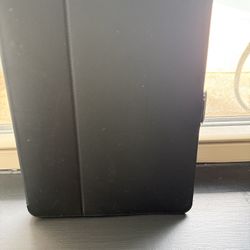 iPad Pro 11-inch (2nd Generation) — 128GB with Apple Pencil