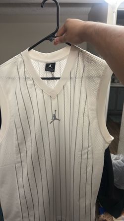 Jordan L size men jersey