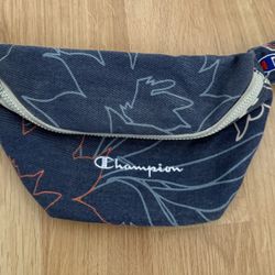 Champion Fanny Pack