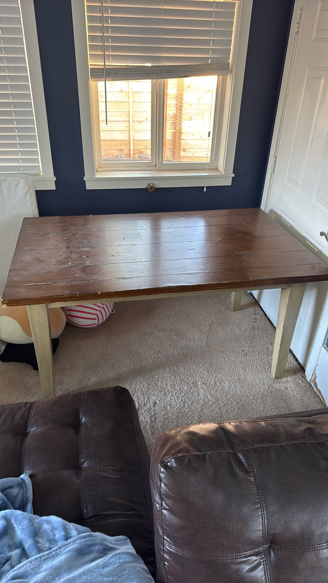 Dining Table (free)