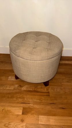 Round storage ottoman heather oatmeal wood legs