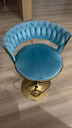 Bar stool