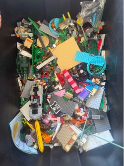Pick up Gilbert for discount Over 50 pounds Lego container