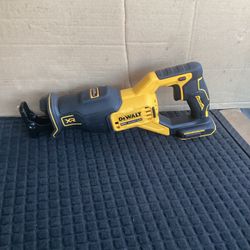 DEWALT XR 20-VOLT MAX VARIABLE SPEED BRUSHLESS CORDLESS RECIPROCATING SAW ( TOOL ONLY )