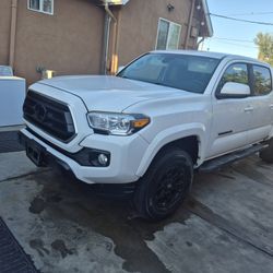 2020 Toyota Tacoma 