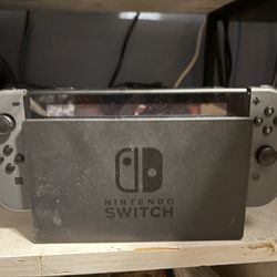 NOT FIRM ON PRICE Nintendo Switch W/ Cables, Box, Controller connector, 256 GB SD Card and Joycons