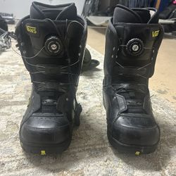Vans black snowboard boots