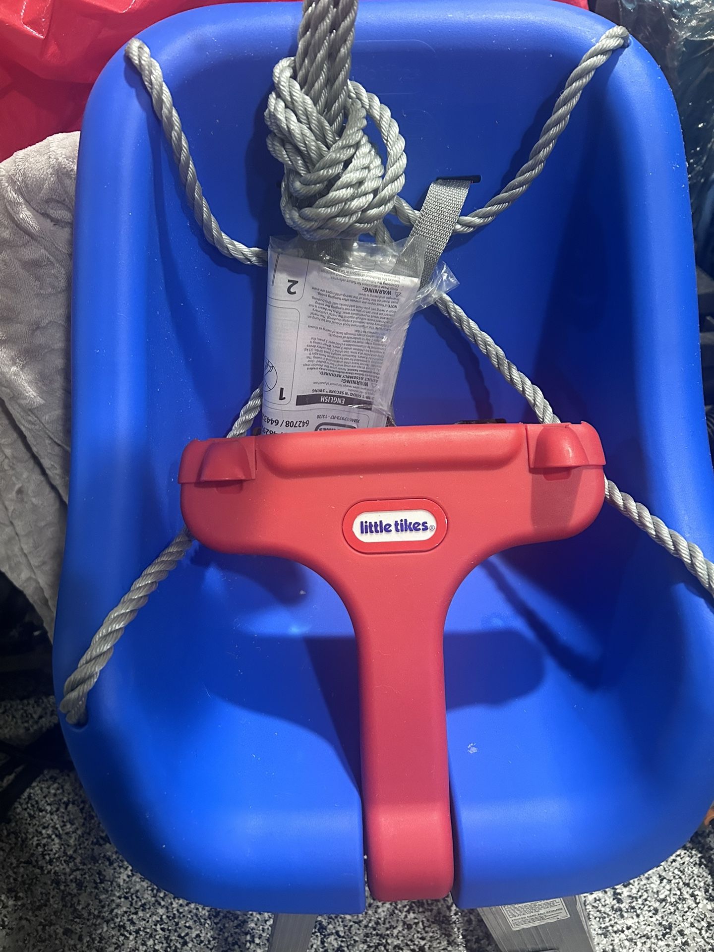 Little Tikes Baby Swing. NWT