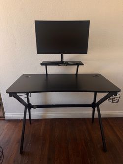 Gaming Monitor and Desk