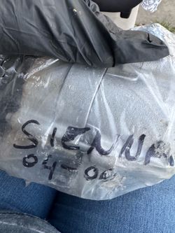 2004–2008 Toyota Sienna a/c compressor
