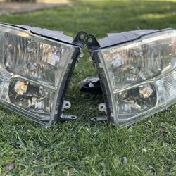 2015 RAM 2500 USED HEADLIGHTS
