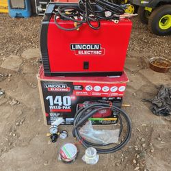 Lincoln Electric
Weld-Pak 140 Amp MIG and Flux-Core Wire Feed Welder, 115V, Aluminum Welder with Spool Gun sold separately
Questions & Answers (188)