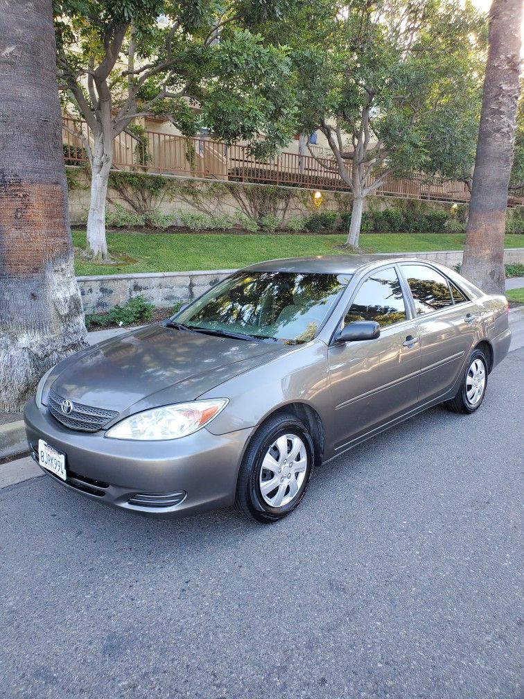 2004 Toyota Camry