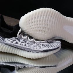 Yeezy 350 CMPCT